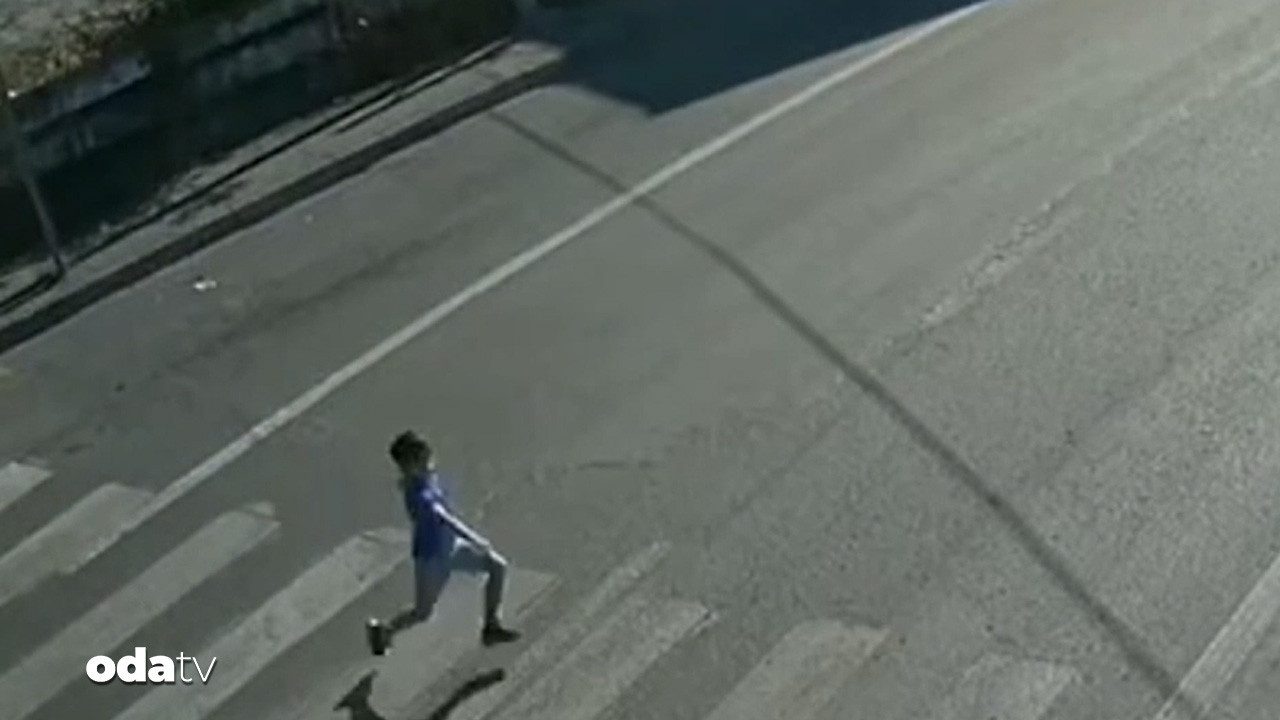 yaya onceligi slogan kaldi kucuk cocuga gecitte araba carpti HDBKMPPT