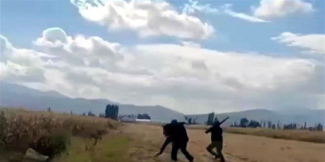 arazi anlasmazliginda kizinin gozu onunde dovuldu dxaeecGY.jpg