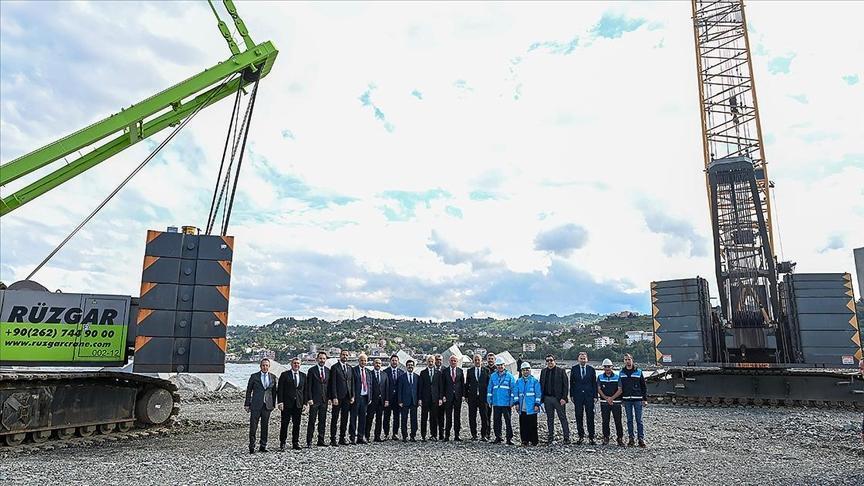 bakan uraloglu iyidere lojistik limaninda incelemede bulundu 7r1asZVS