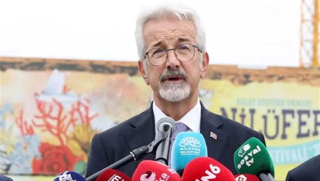 gozaltindaki eski nilufer belediye baskani turgay erdem adliyeye sevk edildi F33ylFnW.jpg