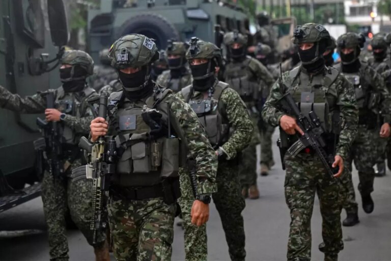 kolombiya-venezuela-sinirina-guvenlik-gucu-gonderdi-mRyt31KC.jpg