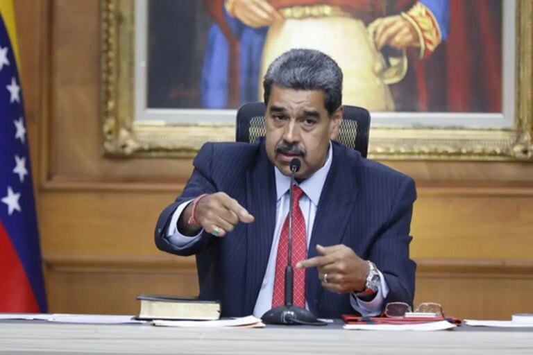 maduro-hangi-ulkeye-goturulecek-abdli-senatorden-ilk-ipucu-rL3iclb8.jpg