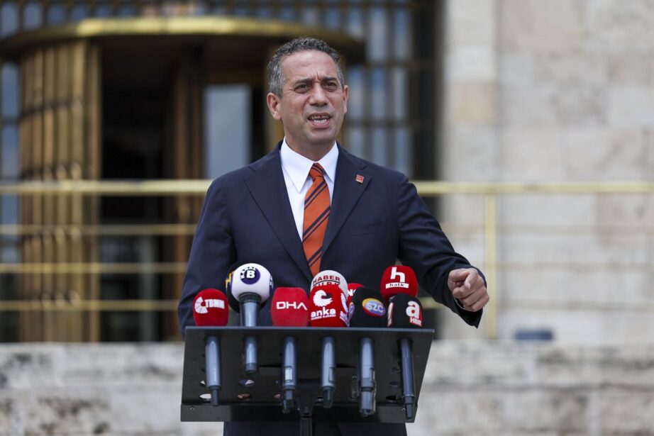 Başarır: İhraç Kararını Tanımıyoruz