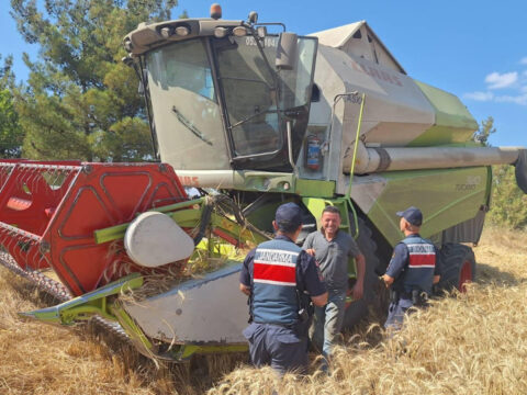 Bilecikte jandarma tarlalarda yangin riskine karsi sahada iJ76KgDH