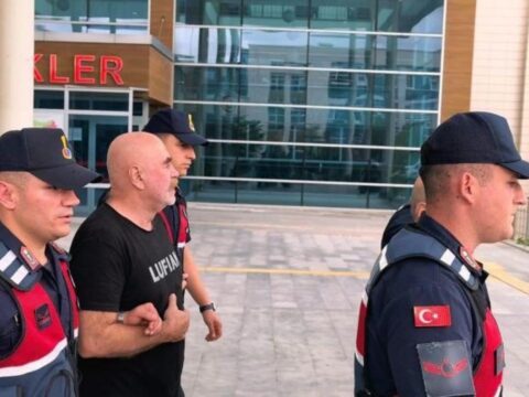 Uyusturucu operasyonunda gozaltina alinmisti yonetmen ezel akay hakkinda karar k9Ei8aZJ